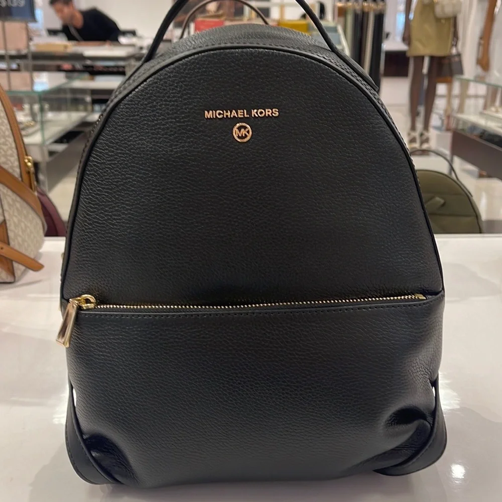 Michael Kors Womens Valerie Medium Logo Backpack 30F2G9VB2B 
Black
NWT - Picture 16 of 16